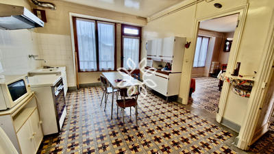 Maison - 138 m² - 7 pièces