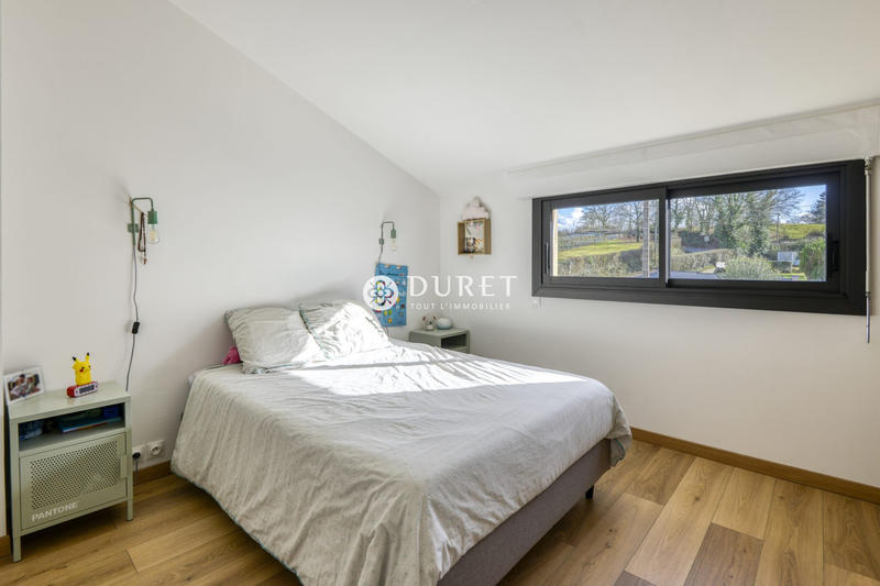 Maison - 141 m² - 8 pièces