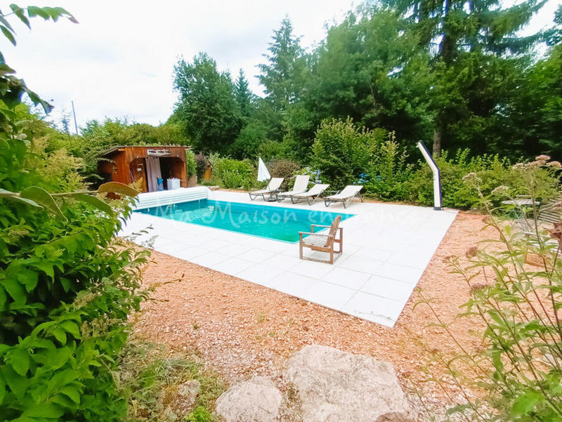 Maison chambre d'hôtes - 240 m² - 8 pièces