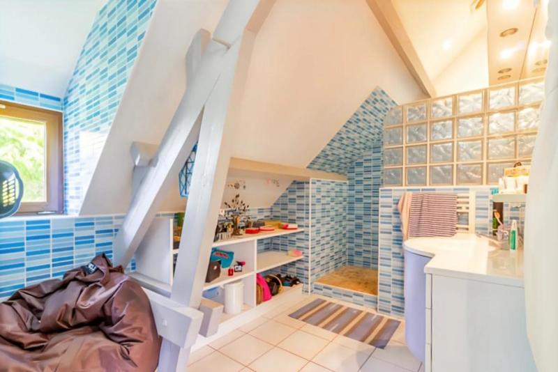 Maison - 300 m² - 9 pièces