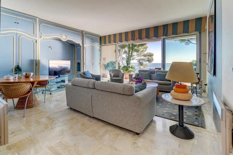 Appartement - 90 m² - 3 pièces