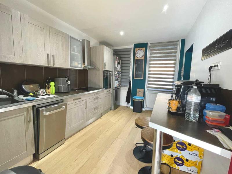 Maison jumelée - 82 m² - 4 pièces