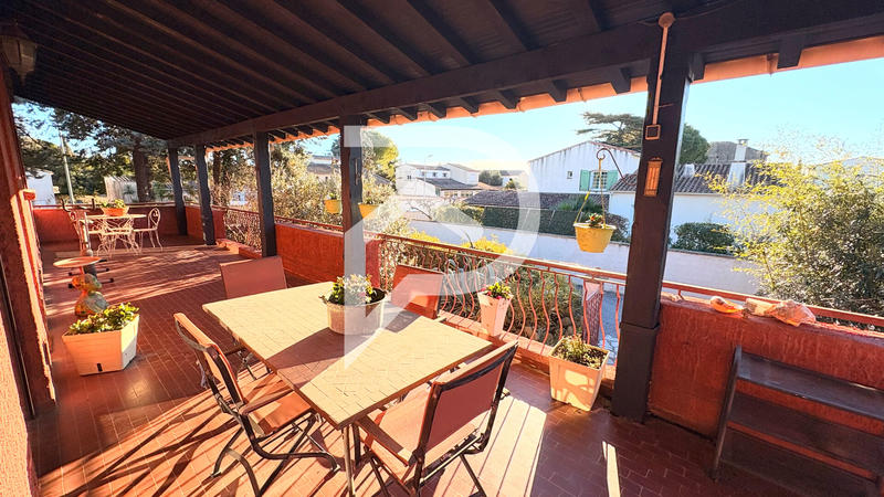 Maison - 140 m² - 5 pièces