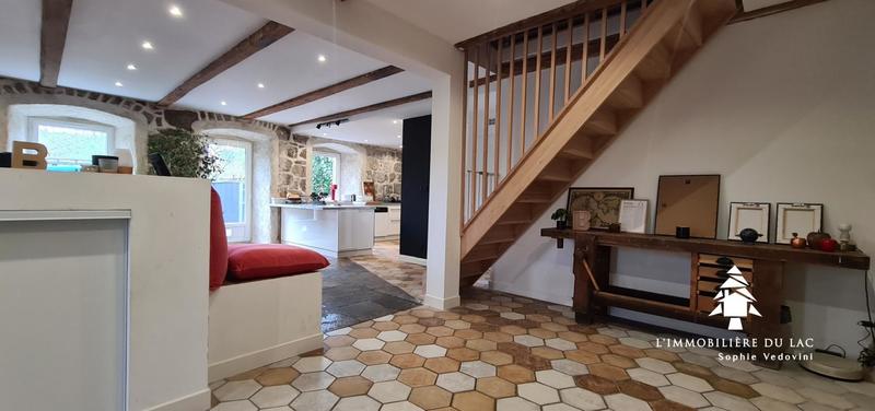 Maison en pierre - 170 m² - 6 pièces