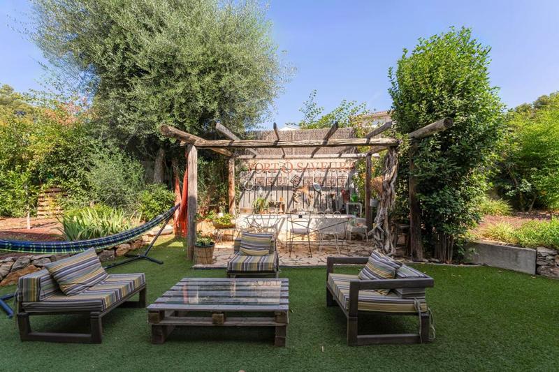 Maison - 195 m² - 8 pièces