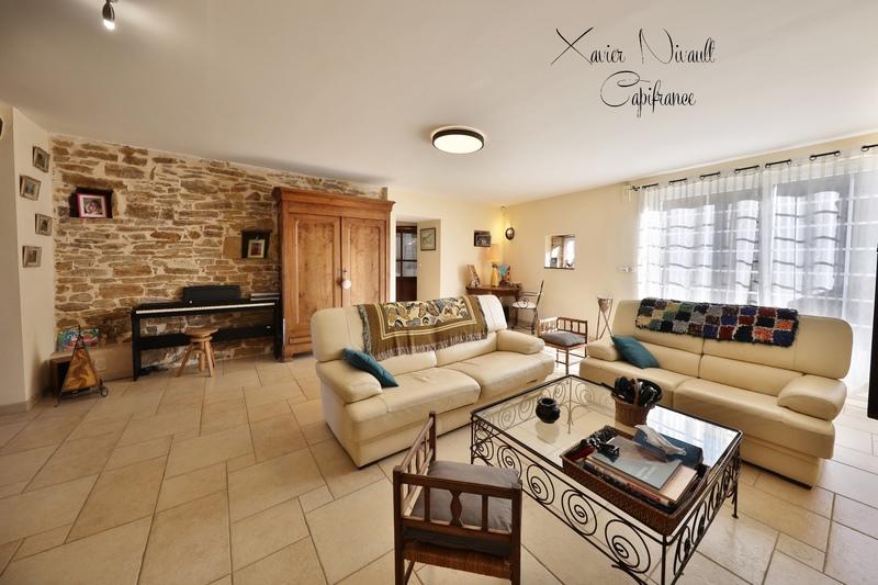 Maison - 275 m² - 6 pièces