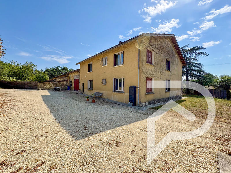 Maison - 184 m² - 6 pièces