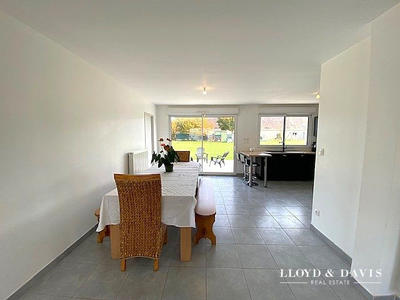 Maison traditionnelle - 132 m² - 7 pièces