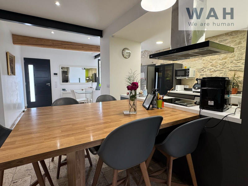 Propriété - 407 m² - 12 pièces