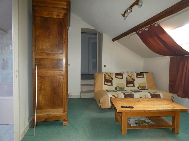 Maison - 324 m² - 9 pièces