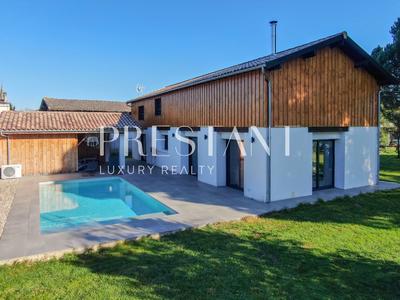 Maison - 150 m² - 4 pièces