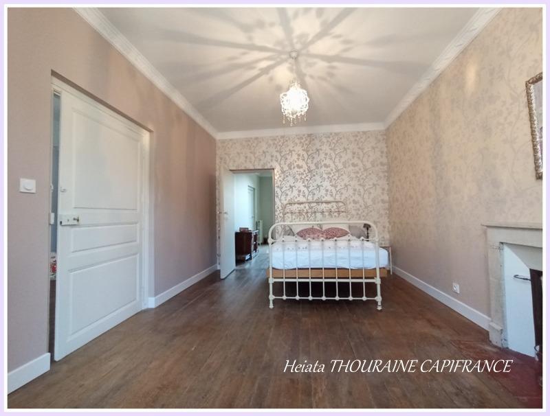 Maison - 267 m² - 9 pièces