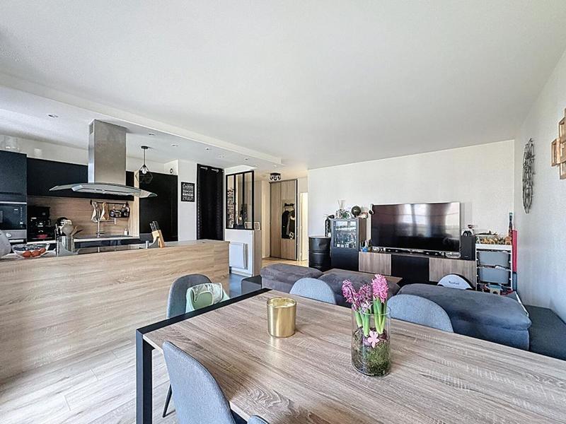 Appartement - 64 m² - 3 pièces