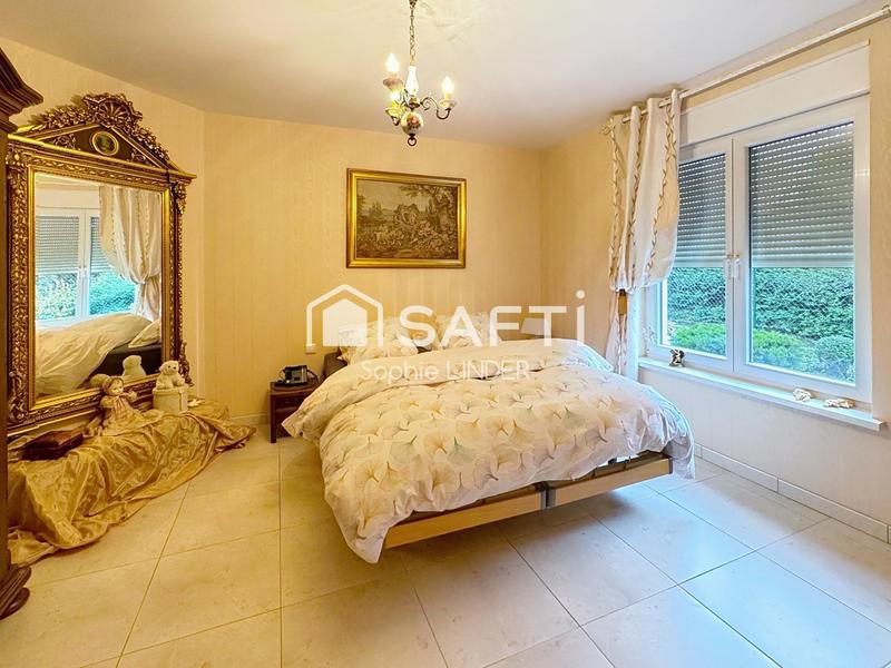 Maison - 253 m² - 6 pièces