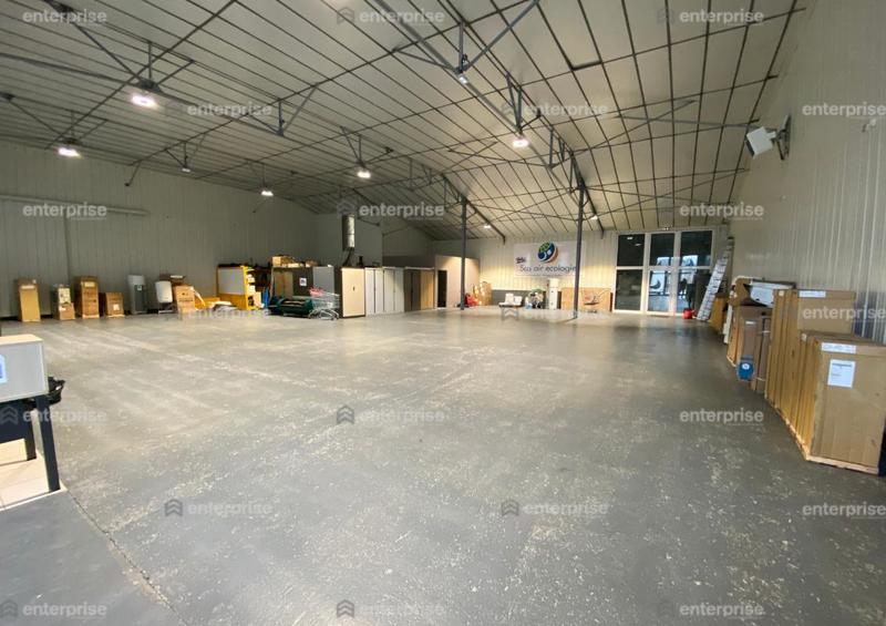 Local d'activité / Entrepôt - 780 m²