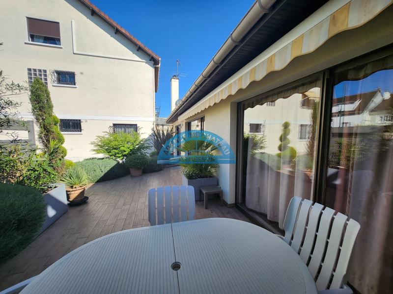 Maison - 165 m² - 6 pièces