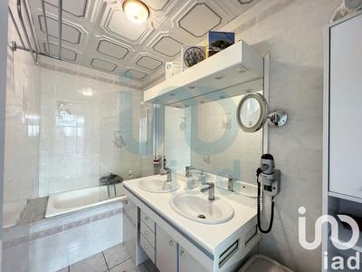 Maison - 239 m² - 5 pièces