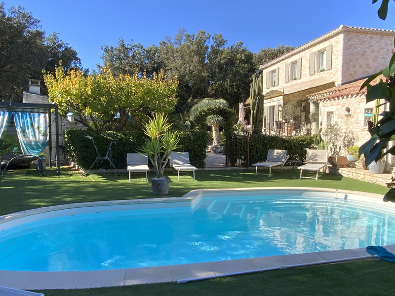 Maison - 190 m² - 7 pièces