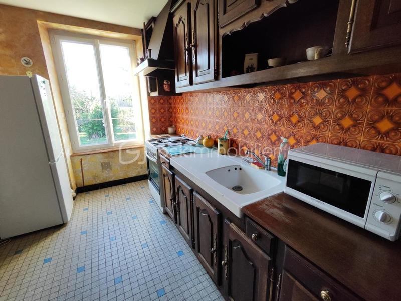 Demeure - 98 m² - 17 pièces