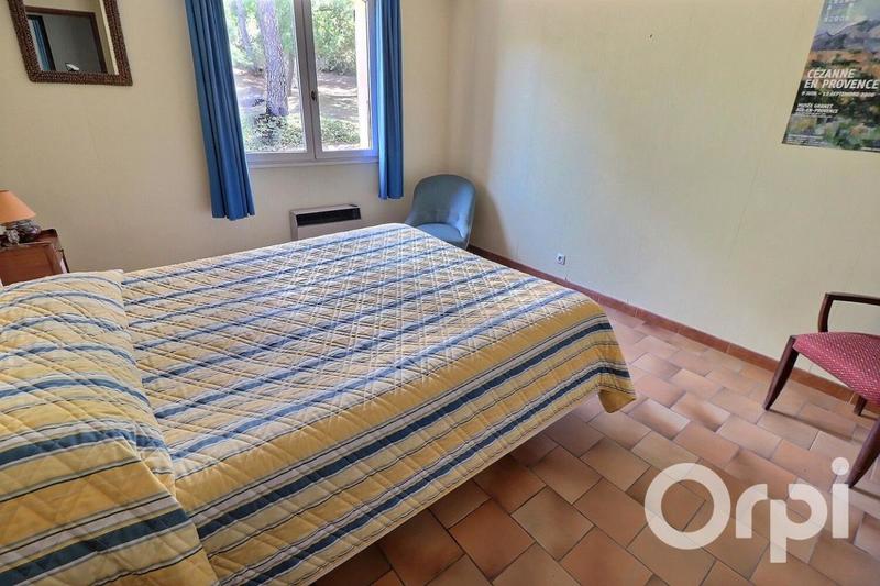 Maison - 247 m² - 7 pièces