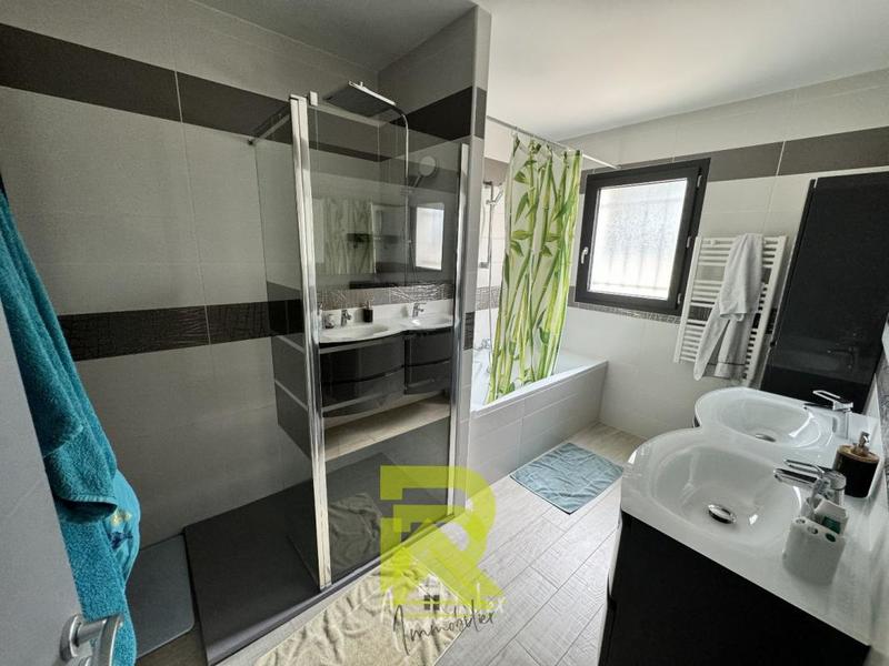 Villa - 122 m² - 7 pièces