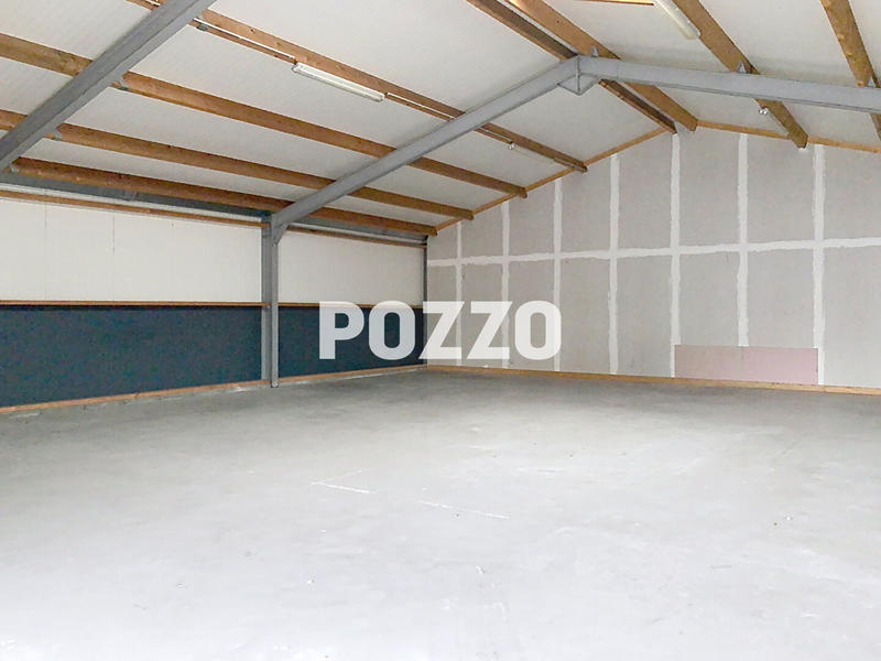Local d'activité / Entrepôt - 180 m² - 2 pièces