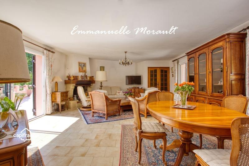 Villa - 210 m² - 7 pièces