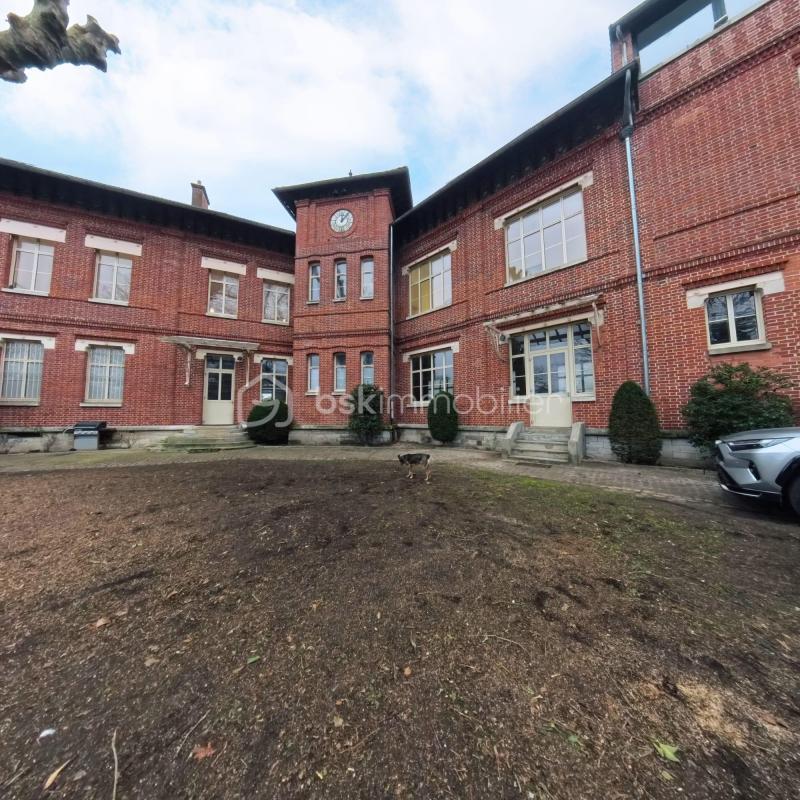 Immeuble - 1 665 m² - 33 pièces