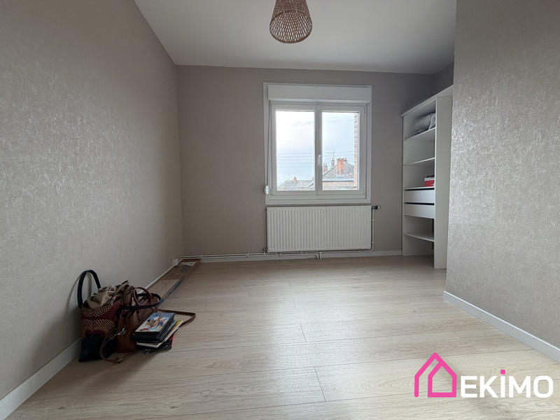 Maison - 99 m² - 6 pièces