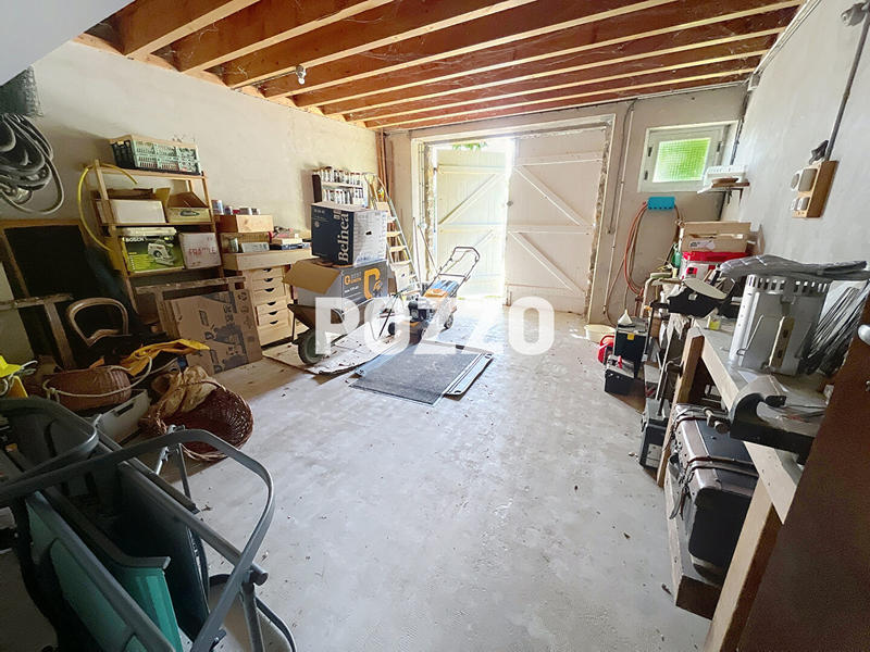 Maison - 210 m² - 8 pièces