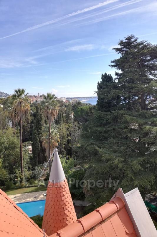 Appartement - 115 m² - 4 pièces