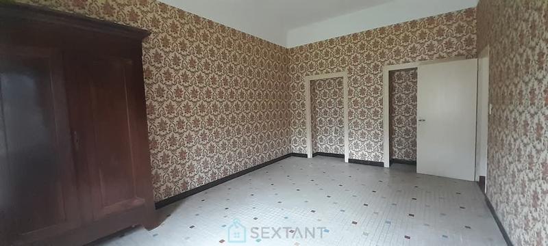 Maison - 205 m² - 7 pièces