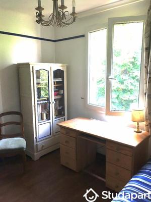 Chambre - 10 m² - 1 pièce