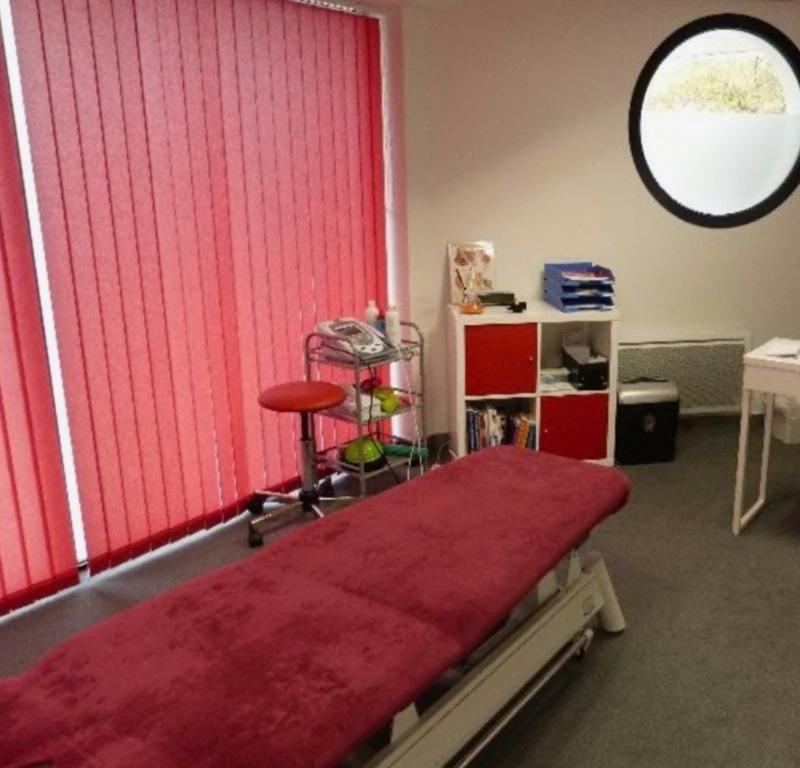 Local d'activité / Entrepôt - 71 m² - 3 pièces