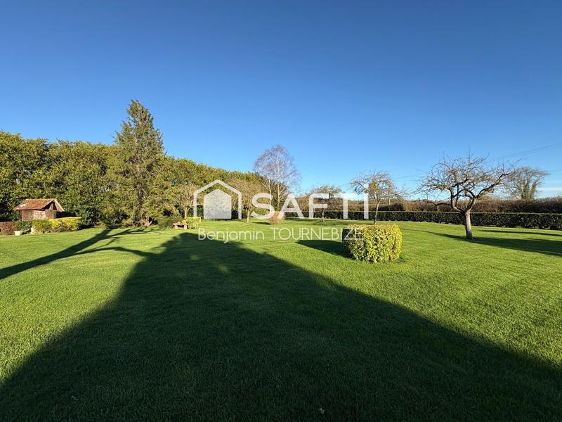 Maison - 236 m² - 10 pièces