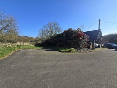 Maison - 215 m² - 12 pièces