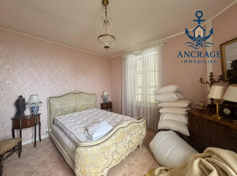 Maison ancienne - 290 m² - 6 pièces