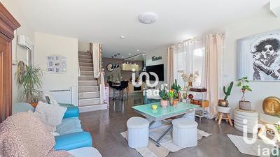 Maison - 100 m² - 6 pièces