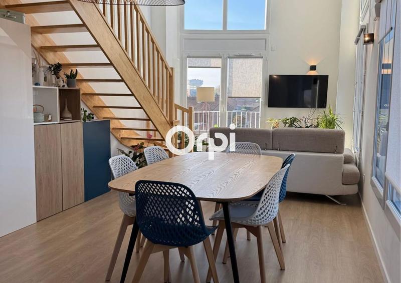 Duplex - 91 m² - 4 pièces