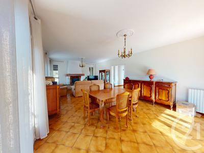 Maison - 121 m² - 4 pièces