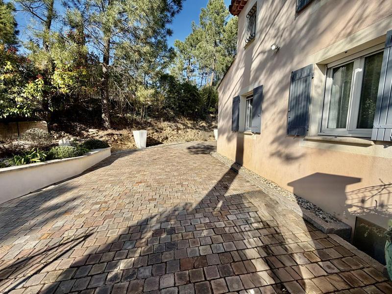 Maison - 160 m² - 4 pièces