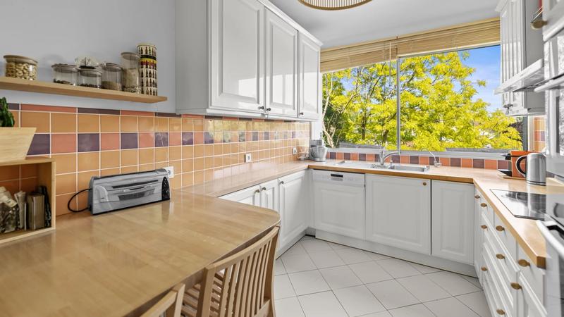 Appartement - 142 m² - 6 pièces