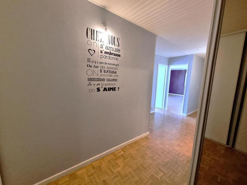 Appartement - 82 m² - 3 pièces