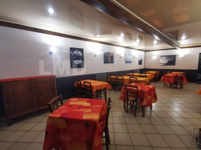 Local commercial - 700 m² - 20 pièces