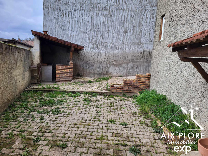 Maison - 140 m² - 6 pièces