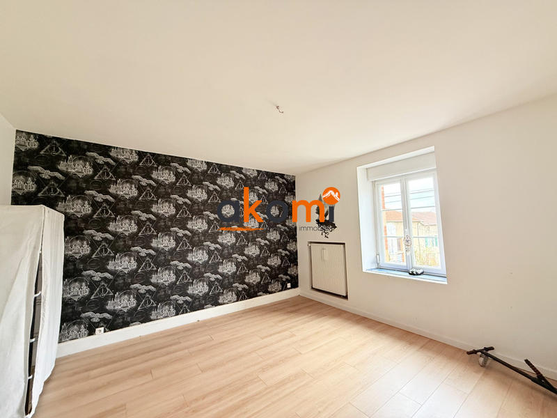 Maison - 230 m² - 7 pièces