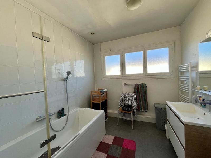 Maison - 135 m² - 6 pièces