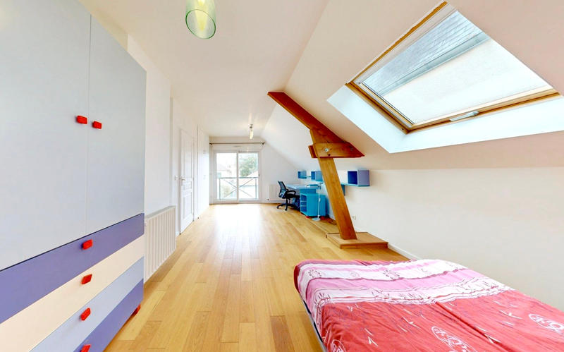 Maison - 224 m² - 6 pièces