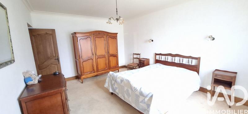 Maison - 180 m² - 7 pièces