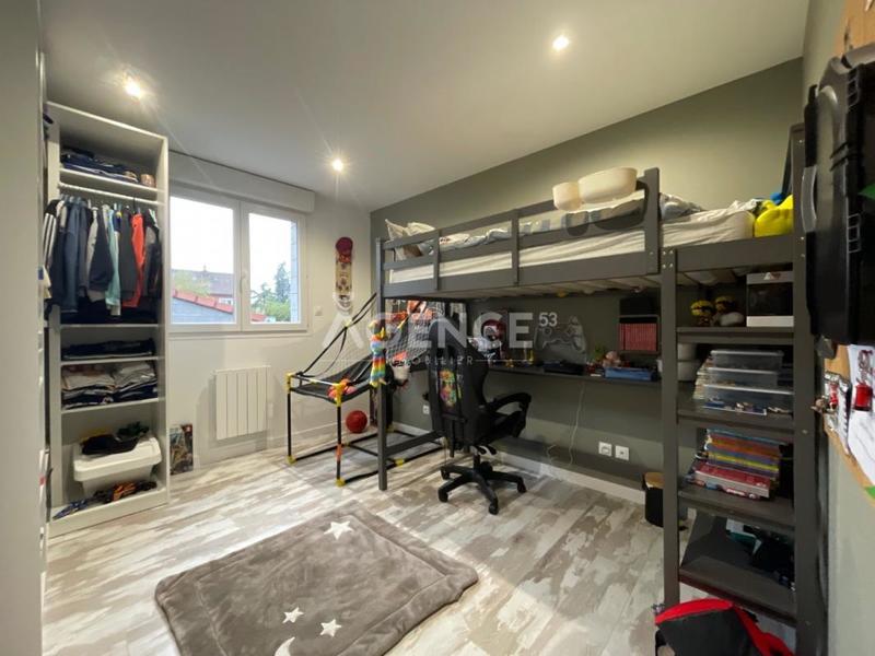 Maison - 98 m² - 5 pièces